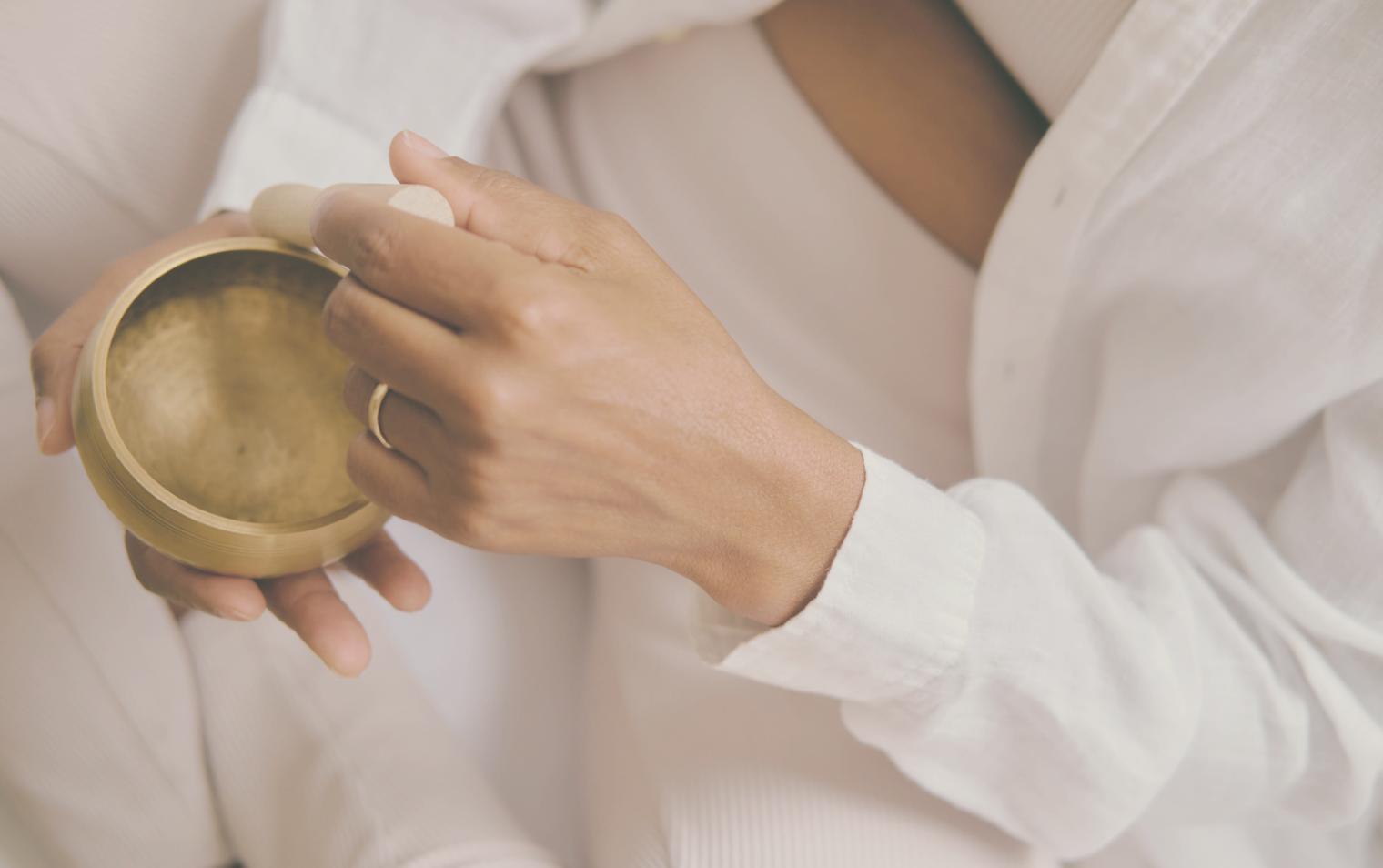 Espacio tranquilo para práctica de yoga en Zandora Hub